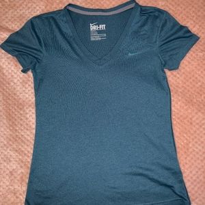 NIKE | Dry fit short sleeve shirt